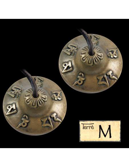 cymbal om M