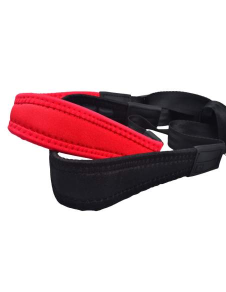 Fully-adjustable Flex saxophone strap with soft shoulder padding and reinforced neck pads, red